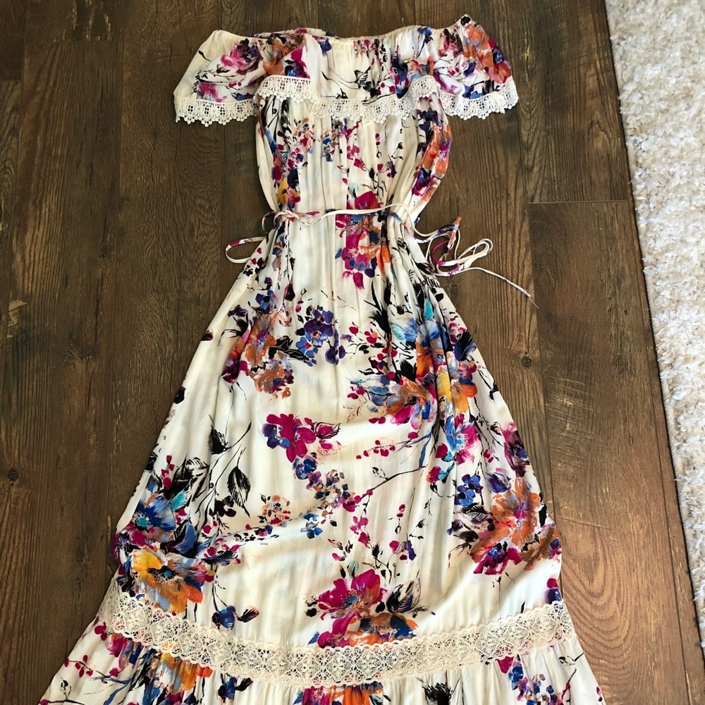 Off the shoulder maxi dress